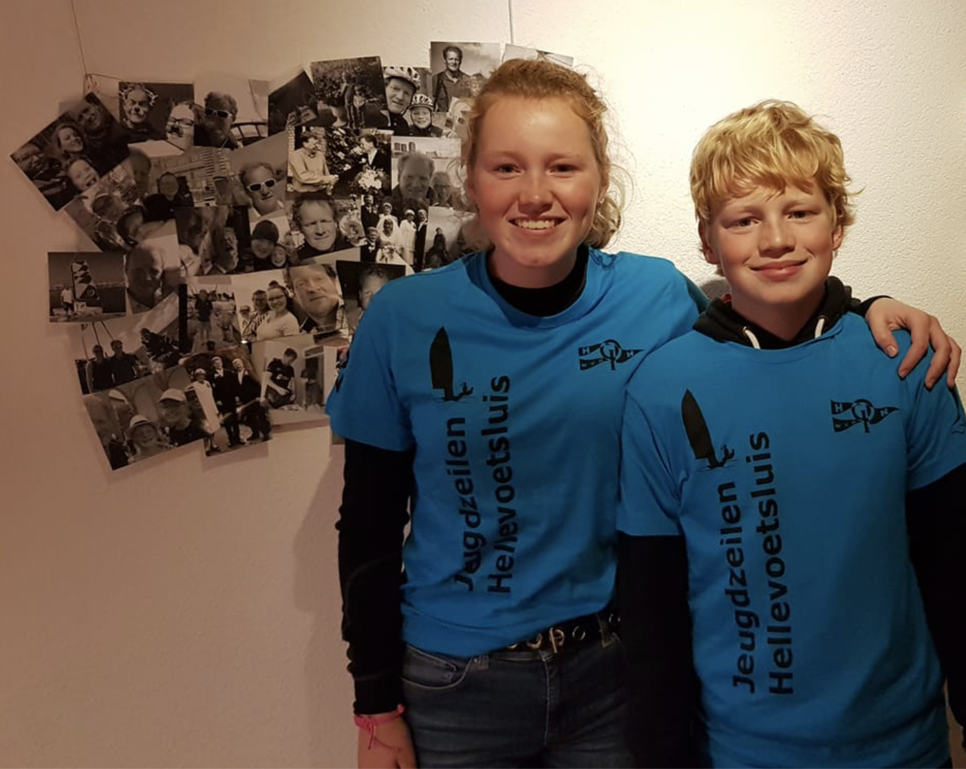 romers shirt aan